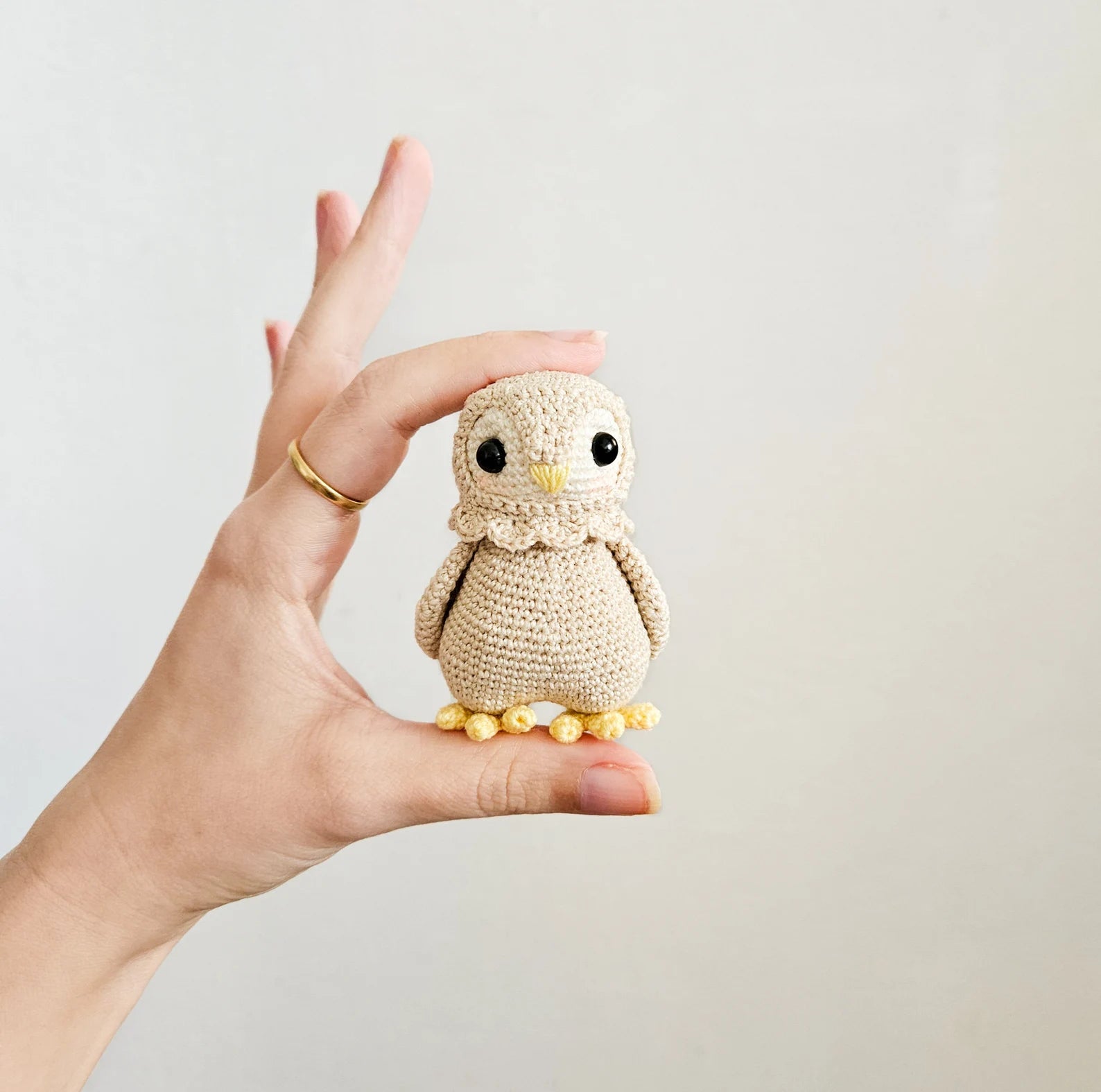 Baby Owl - critter stitch crochet bird pattern / amigurumi